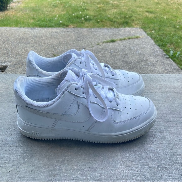 white air force 1’s!! - Picture 4 of 6